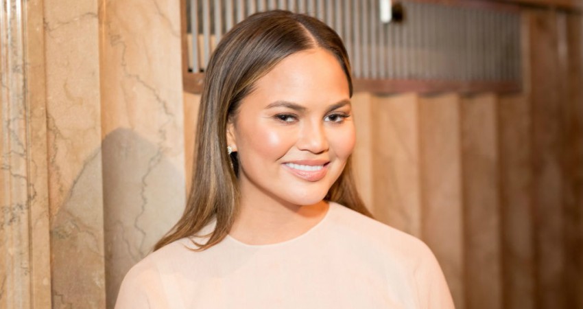 Chrissy Teigen gets real about post-pregnancy breasts and people are here for it