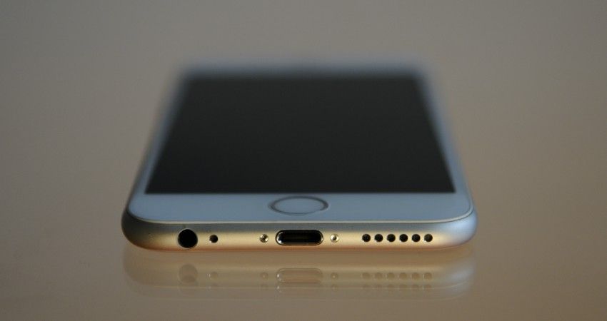 If you've got an iPhone 6 or later with a battery that won't hold its charge, now is the time to replace it
