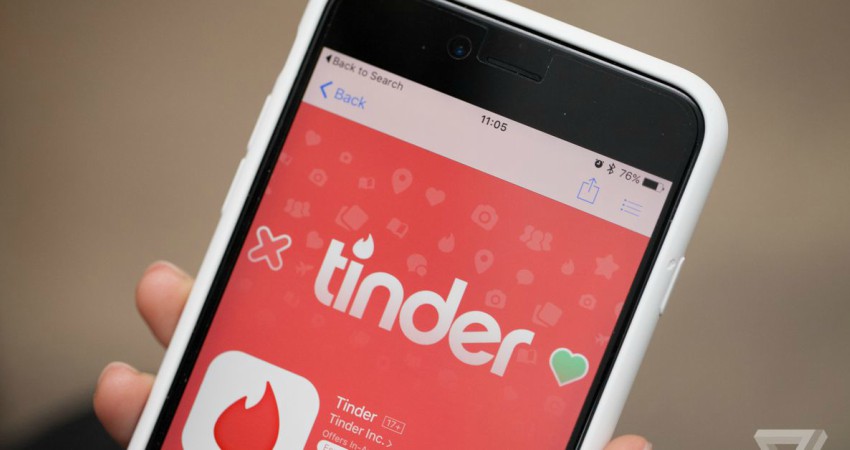 Girl turned her Tinder profile into a Powerpoint presentation and it's amazing