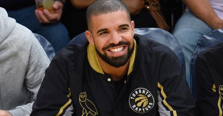 Drake dedicated his Billboards win to Arya Stark and she totally deserves it