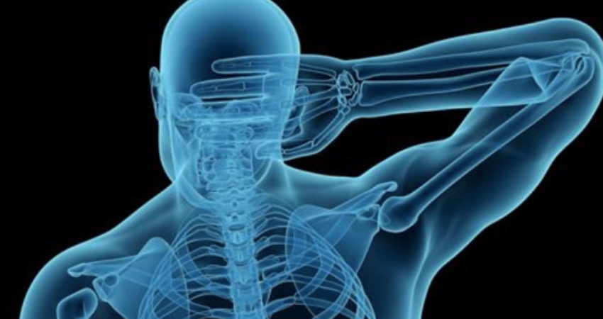 28-year-old man suffers major stroke from cracking neck