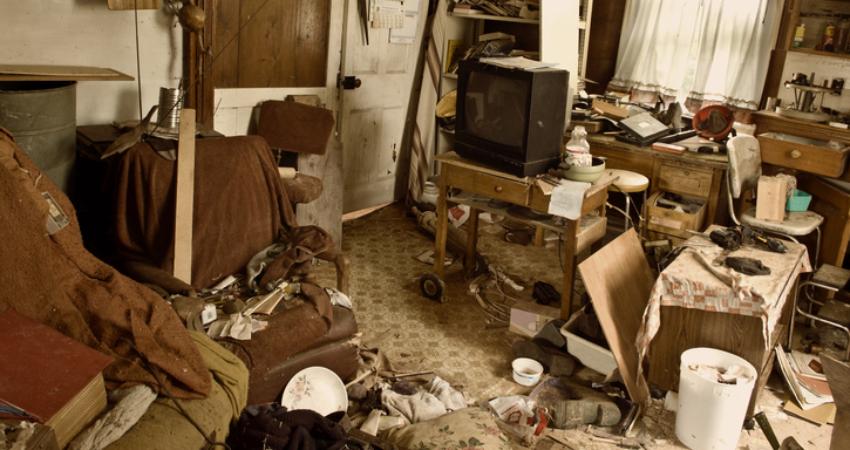 Extreme hoarder is forced to urinate in bottles because she can't get to her bathroom