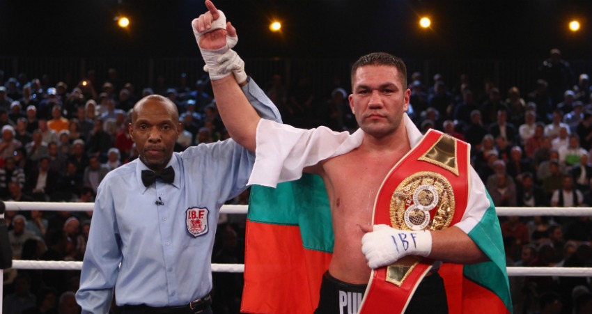 Boxer who sexually assaulted reporter during interview fined $2,500