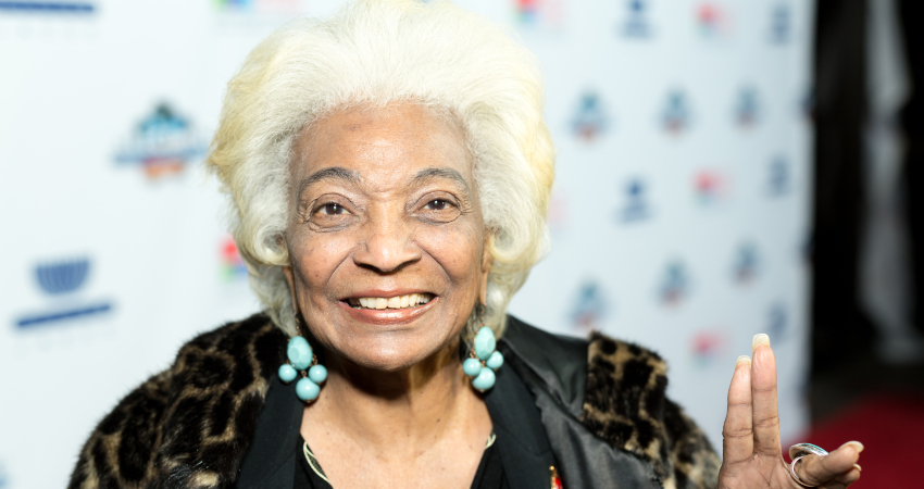 'Star Trek' star Nichelle Nichols heard 'screaming for her life while trapped'