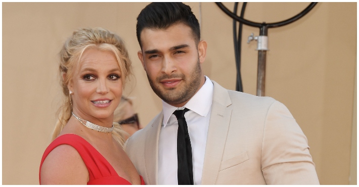 Britney Spears offers help to fans affected by coronavirus pandemic