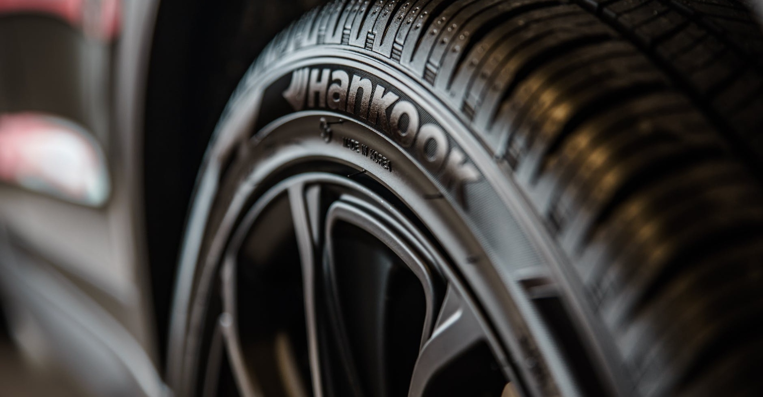School praised for teaching teenage girls how to change tires and check oil coolant levels