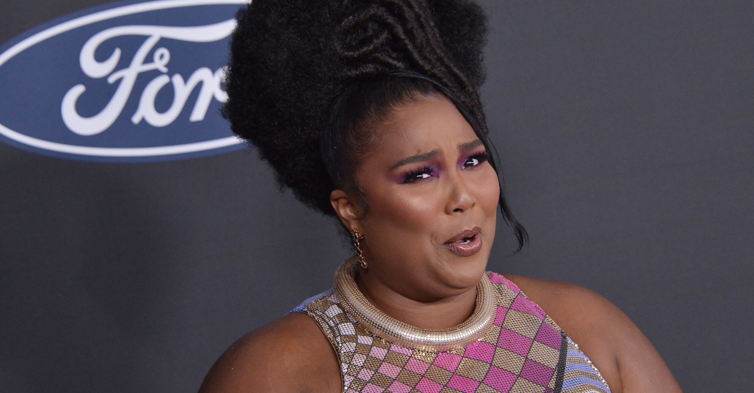 Lizzo shuts down rumor that she 'stage-dived at concert and killed somebody'
