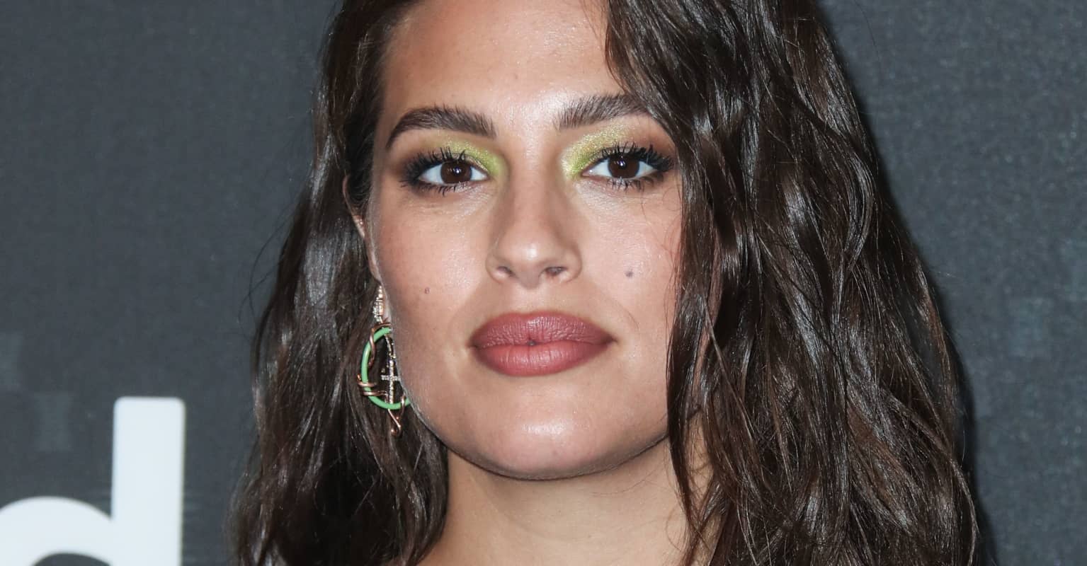 Ashley Graham defends calling herself a 'big girl' in naked bathroom selfie'