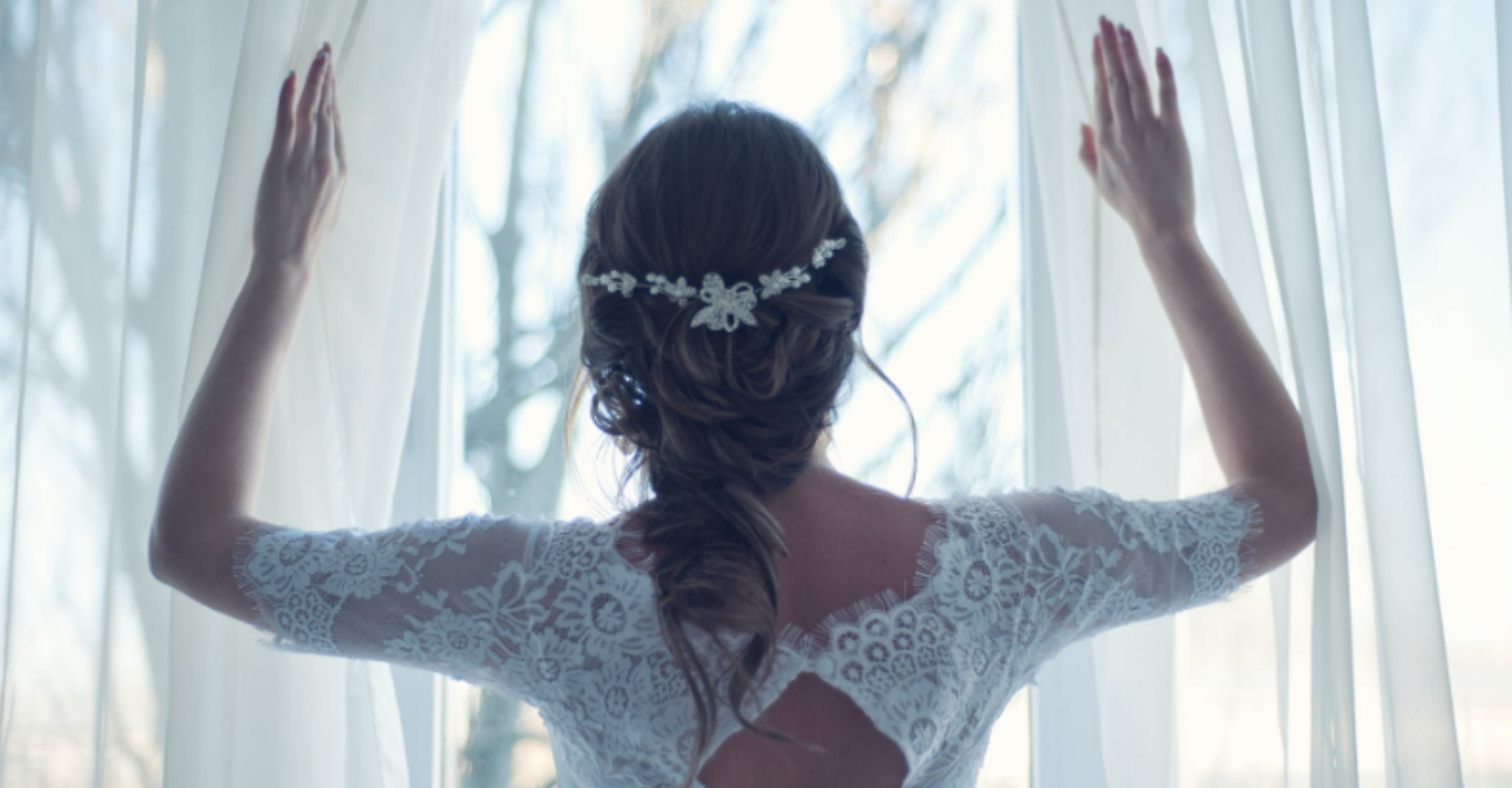Bride sends angry email to company after wedding dress arrives incorrect, realizes it was inside out