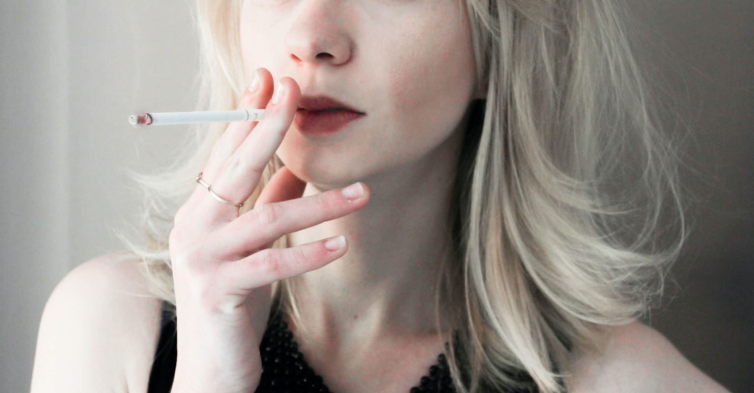 People are divided after shopper complains that a stranger told them that they shouldn't smoke