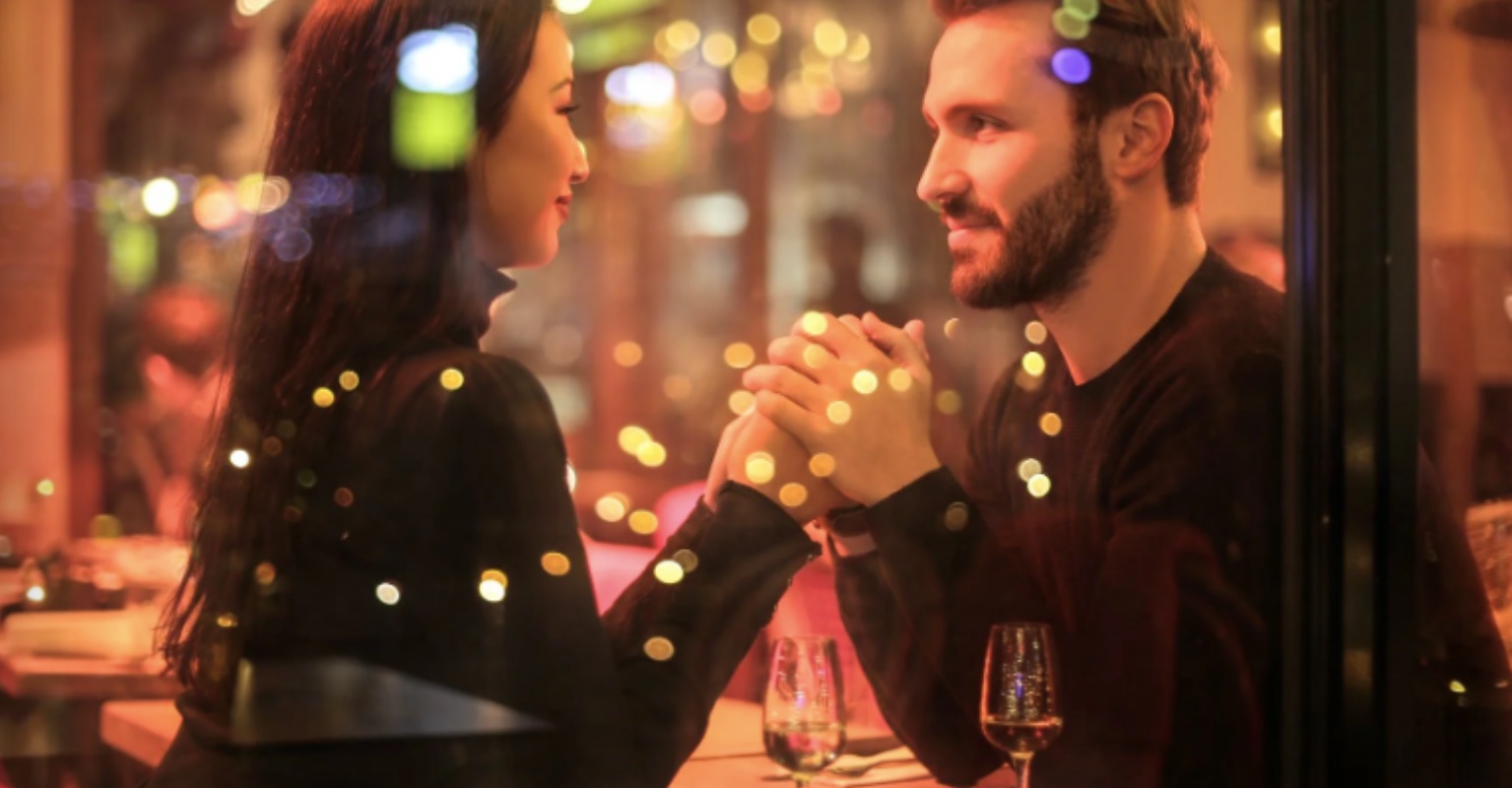 Single woman says it's an 'instant turn off' when men don't pay for first dates