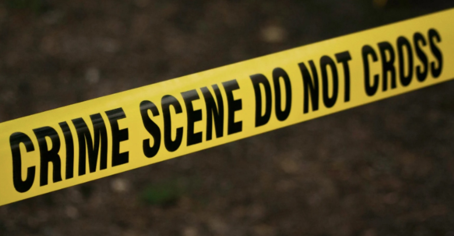 World's unluckiest burglars' butt-dial 999 during break-in