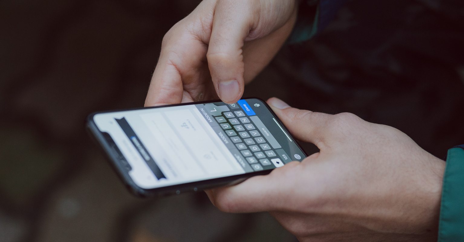Woman owns date after he fat shamed her in vile text meant for friend