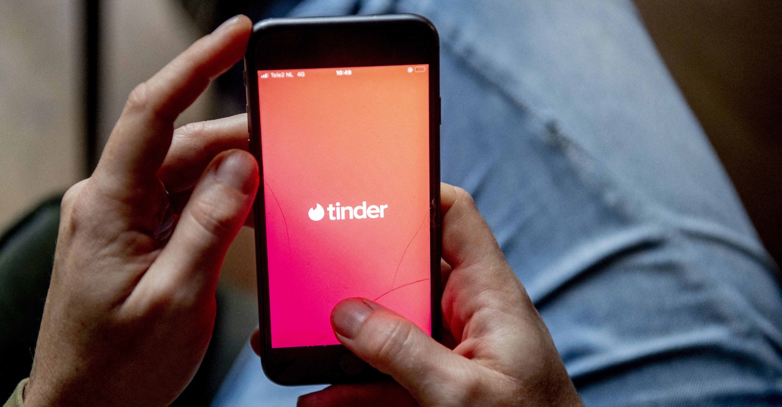 Model claims she was banned from dating app for being 'too hot'