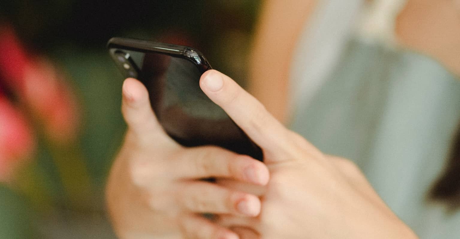 Woman's friends brand her 'deranged' after sending ex 'ridiculous' text message