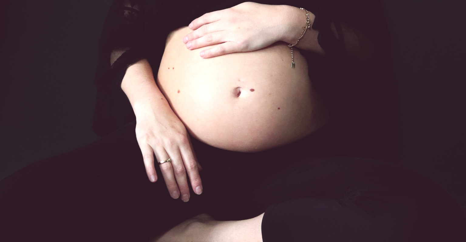 Father-to-be shares simple technique to help give pregnant women instant relief