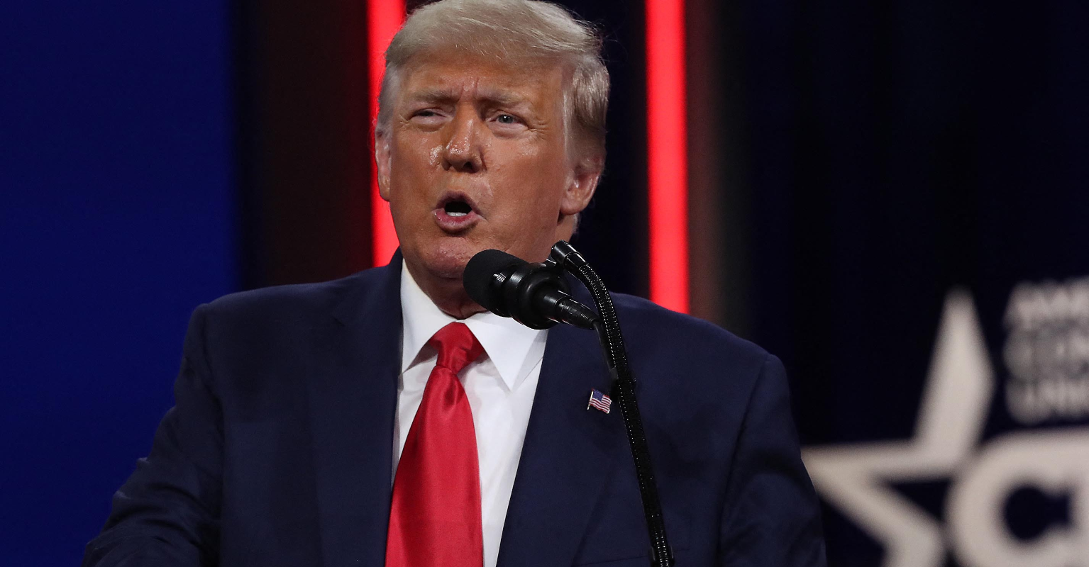 Twitter left aghast at crowd chant during Donald Trump's CPAC speech