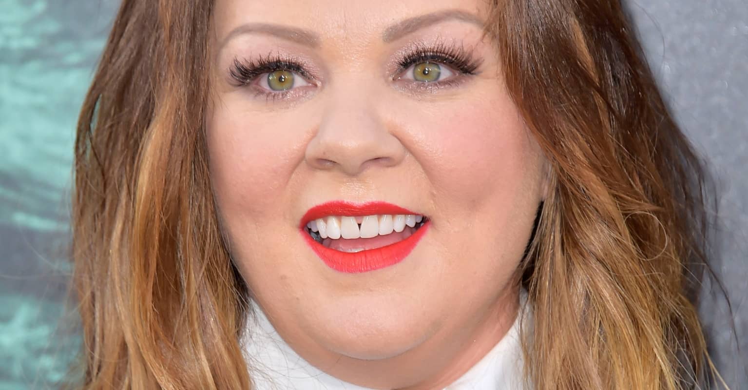Melissa McCarthy reveals her 75lbs weight loss in stunning turquoise gown