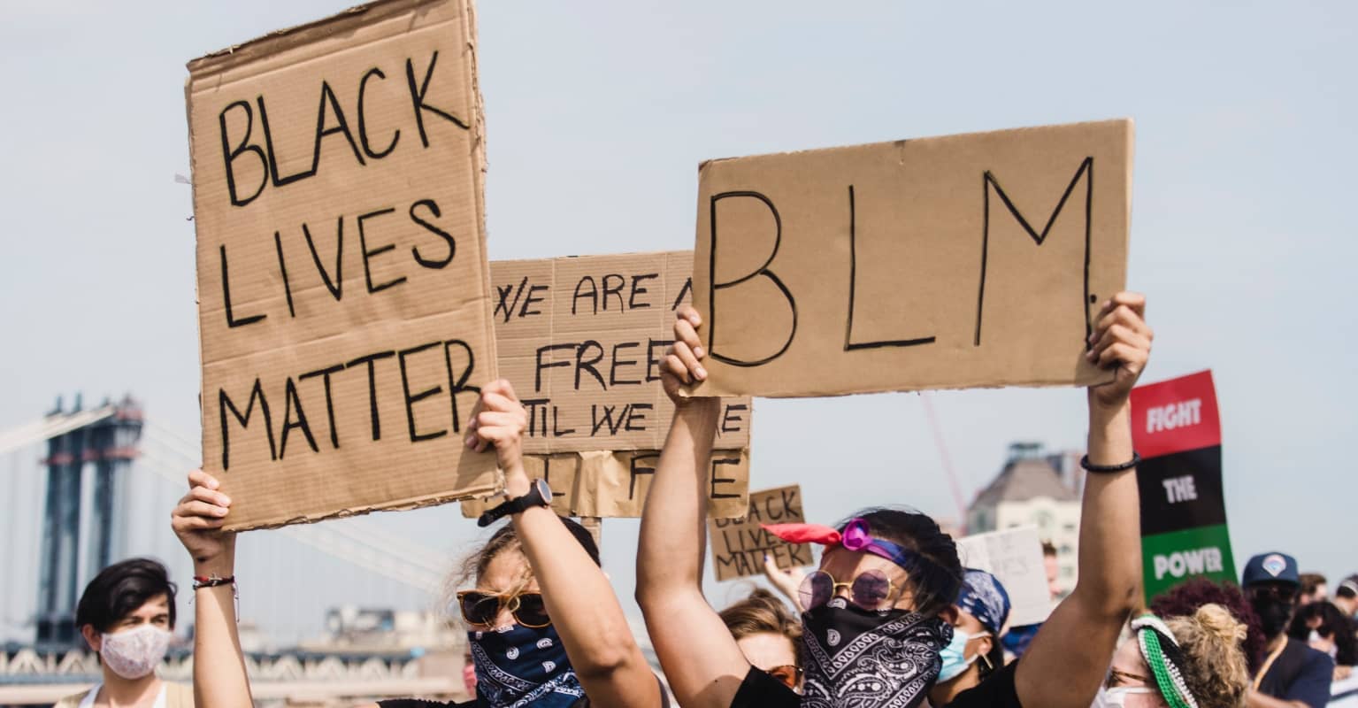 Man who waved rifle at Black Lives Matter protesters is now running for Senate
