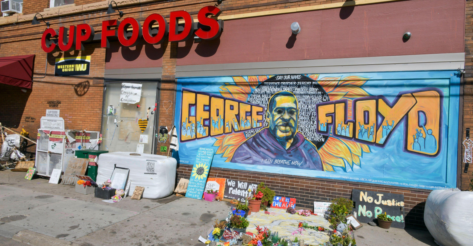 Cashier who flagged counterfeit $20 bill reveals his 'disbelief and guilt' over George Floyd's death