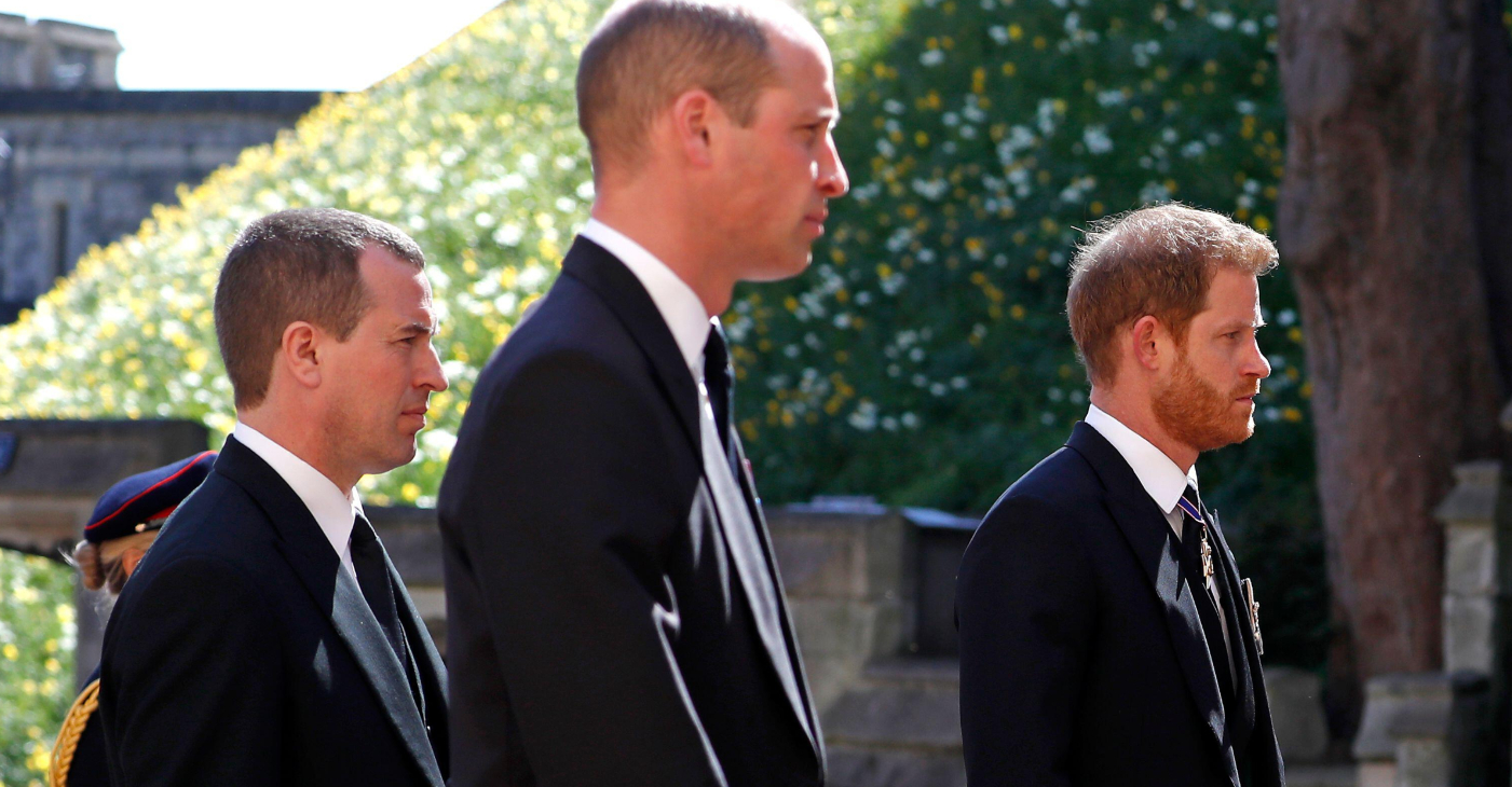 People overjoyed to see Prince William and Prince Harry walking and talking together