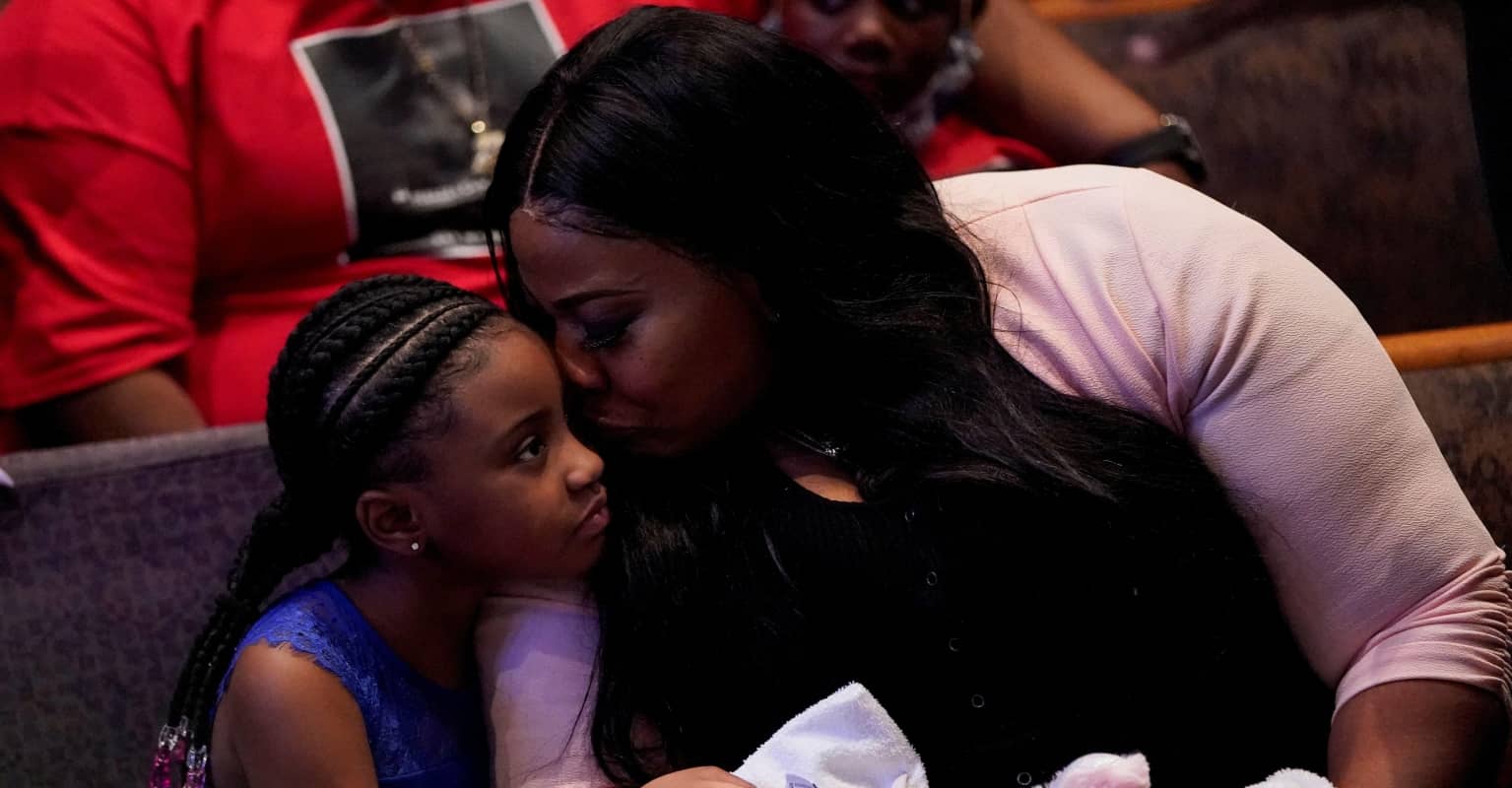 George Floyd's daughter, 7, chants 'say his name' outside White House on first anniversary of father's murder
