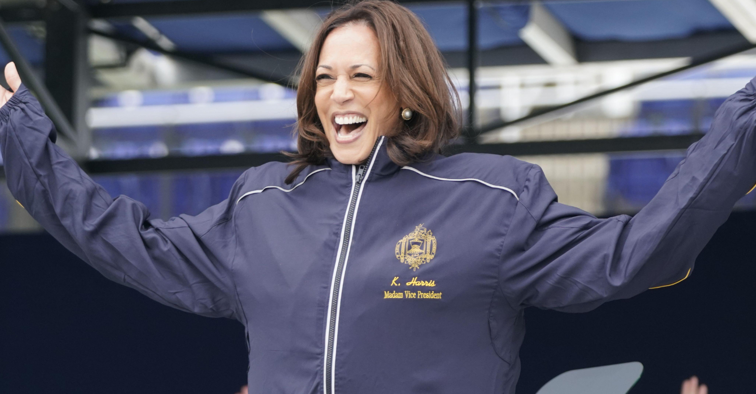 Congresswoman Lauren Boebert takes cardboard cutout of Kamala Harris to the border