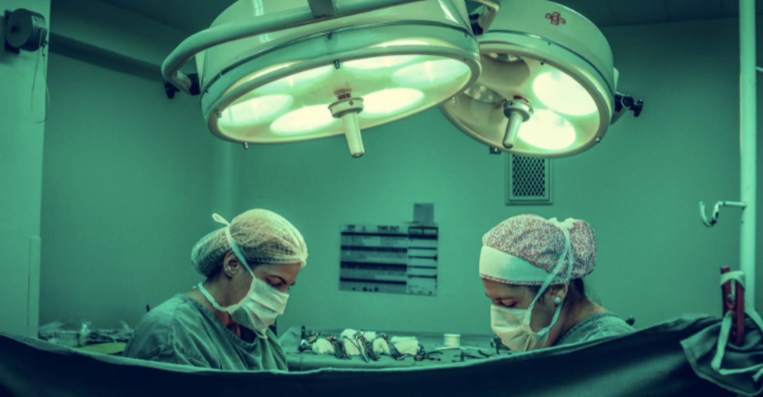 Doctors accidentally amputate wrong leg of an elderly man in 'tragic mistake'