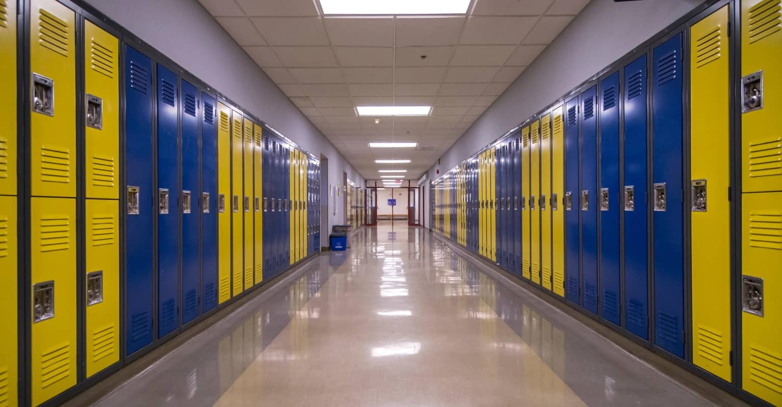 Ninth-grader saves classmate from choking after learning Heimlich maneuver in health class