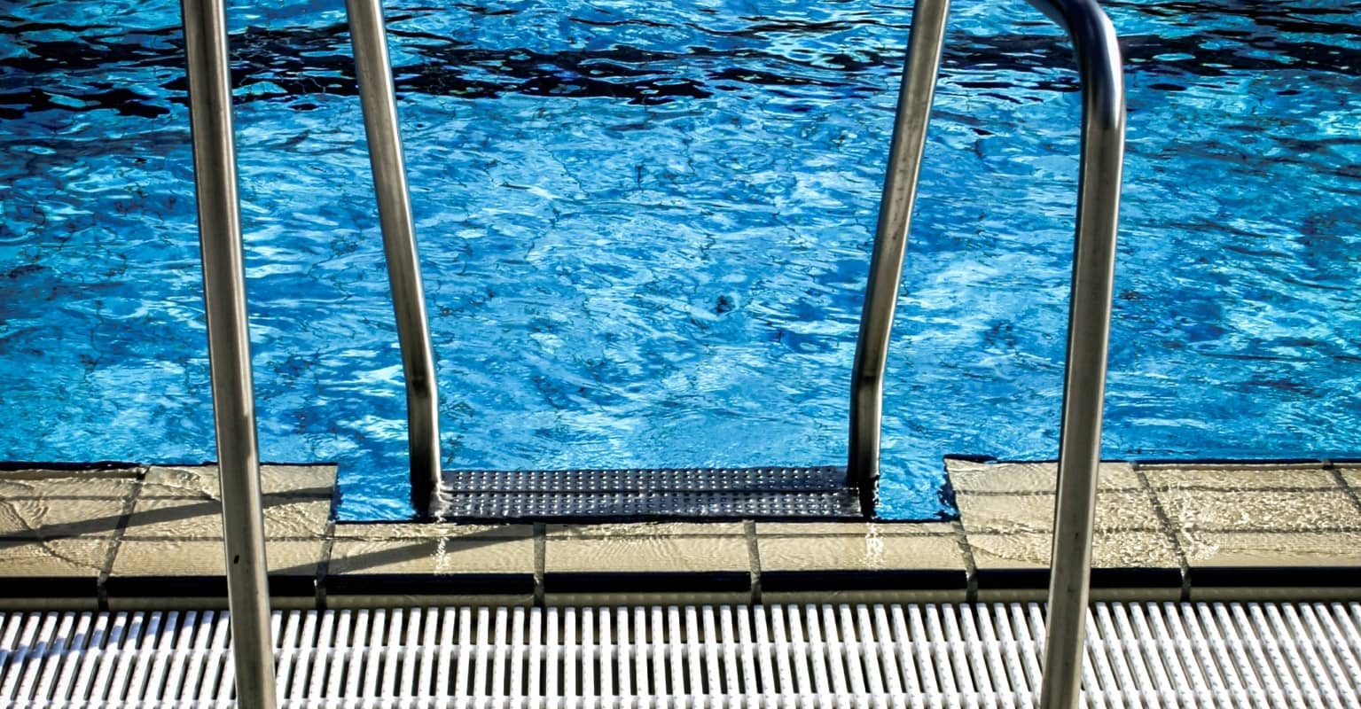 Smiling healthcare worker accidentally livestreams her own drowning