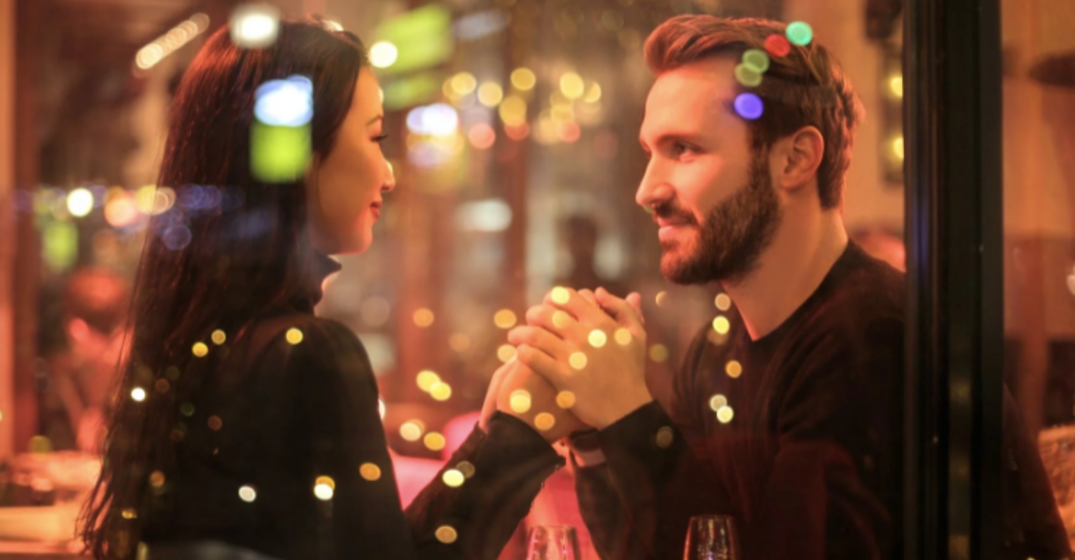 Dating expert shares the best pick-up line she's ever heard from a stranger