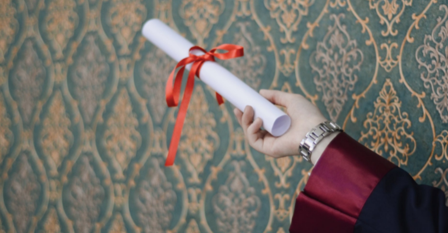 High school senior denied diploma after wearing Mexican flag over graduation gown