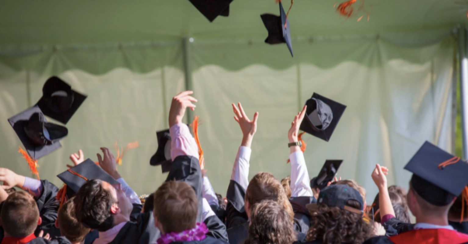 High school valedictorian ditches original speech to speak out against Texas' new abortion law