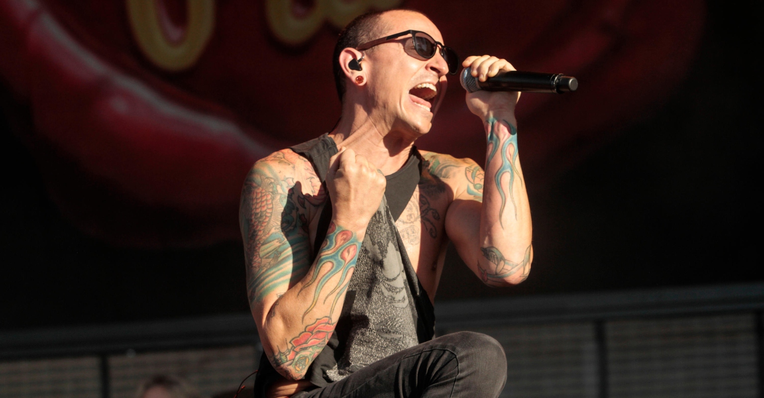 Linkin Park fans remember Chester Bennington on anniversary of his death