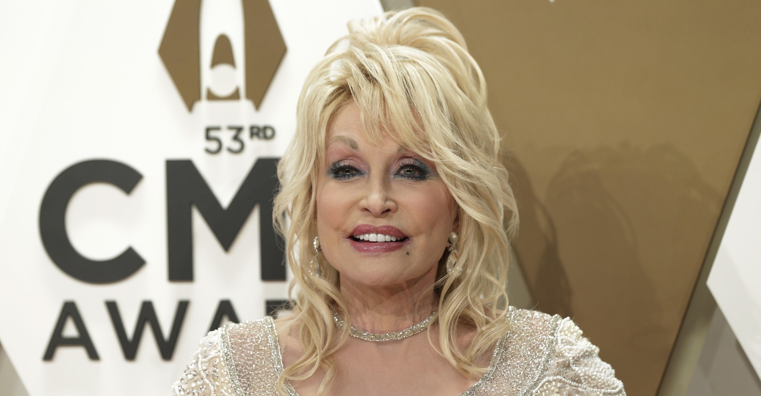 Dolly Parton recreates her iconic 1978 Playboy cover for husband's 78th birthday