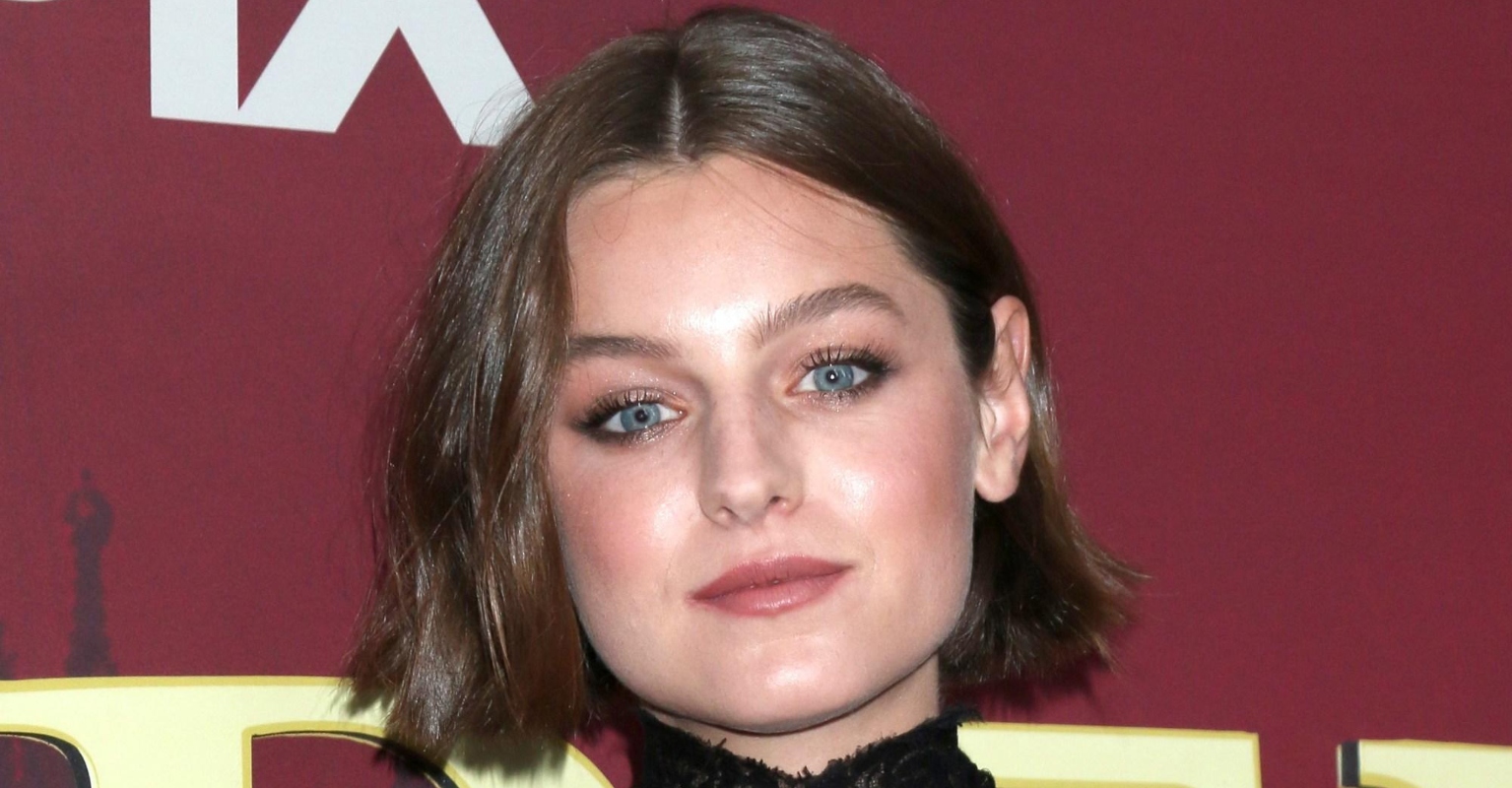 The Crown star Emma Corrin updates pronouns to she/they and opens up about wearing chest binder