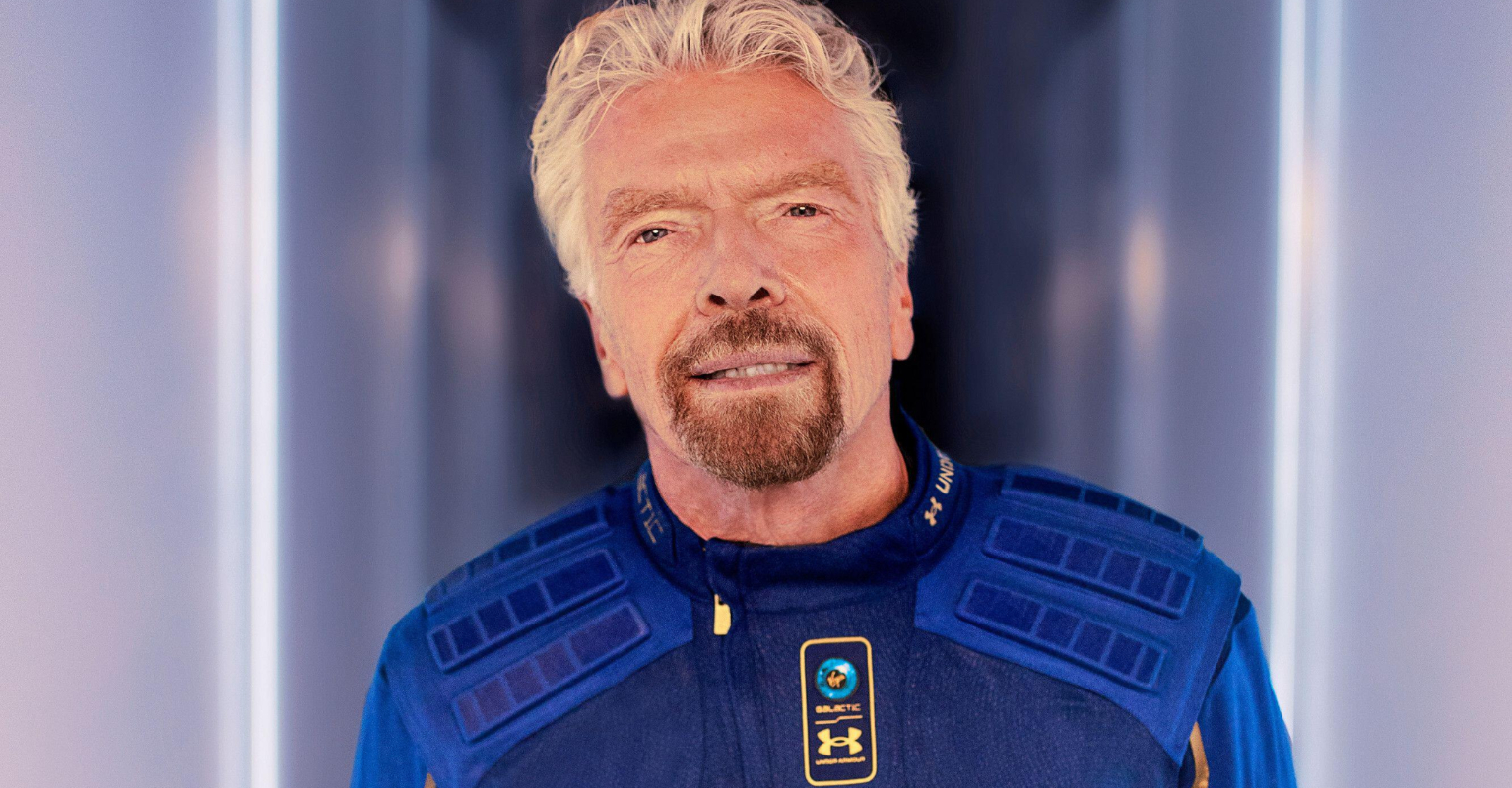Richard Branson reaches space in his Virgin Galactic rocket