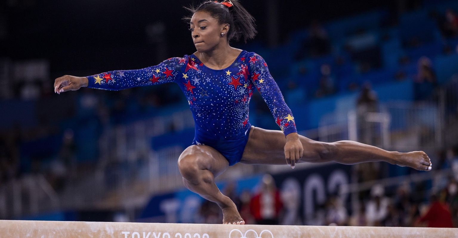 Simone Biles feels pressure to succeed at Olympics: 'I truly do feel I have weight of the world on my shoulders'