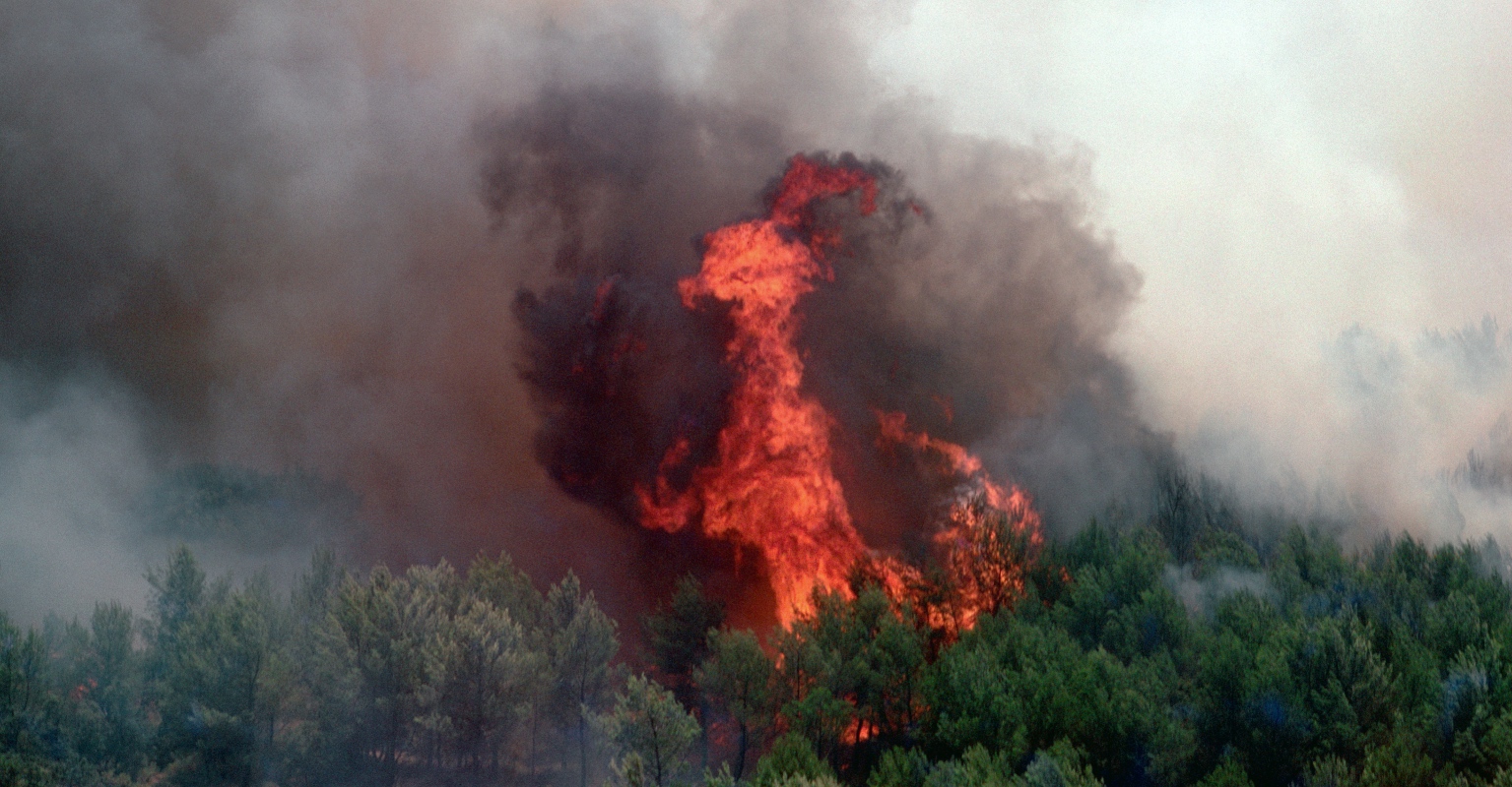 Husband uses home's intercom system to warn sleeping wife of approaching wildfire