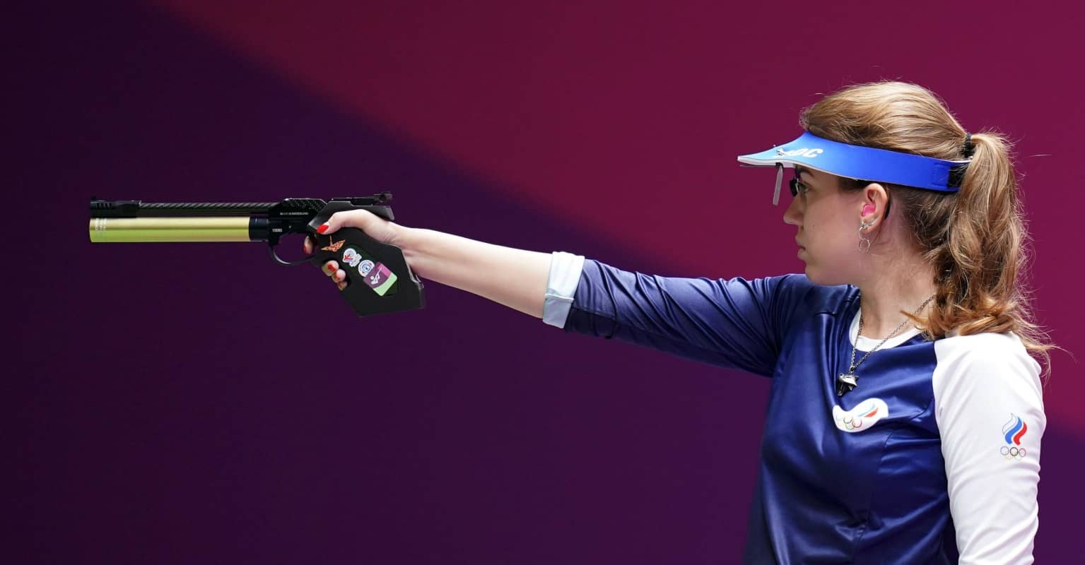 Twitter in meltdown as men try to teach Olympic gold medalist the proper way to hold a gun
