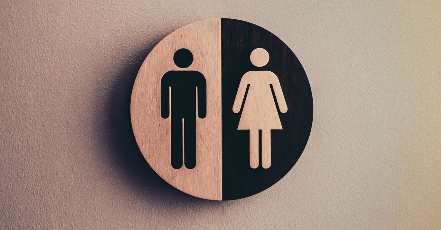 Father praised for perfectly explaining why he uses women's restrooms to change his daughter