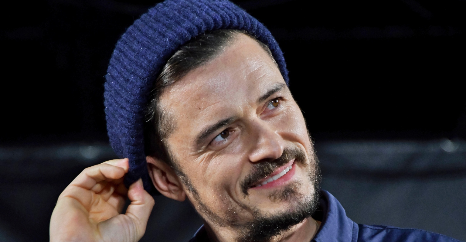 Orlando Bloom stuns fans as he goes paddleboarding with great white sharks