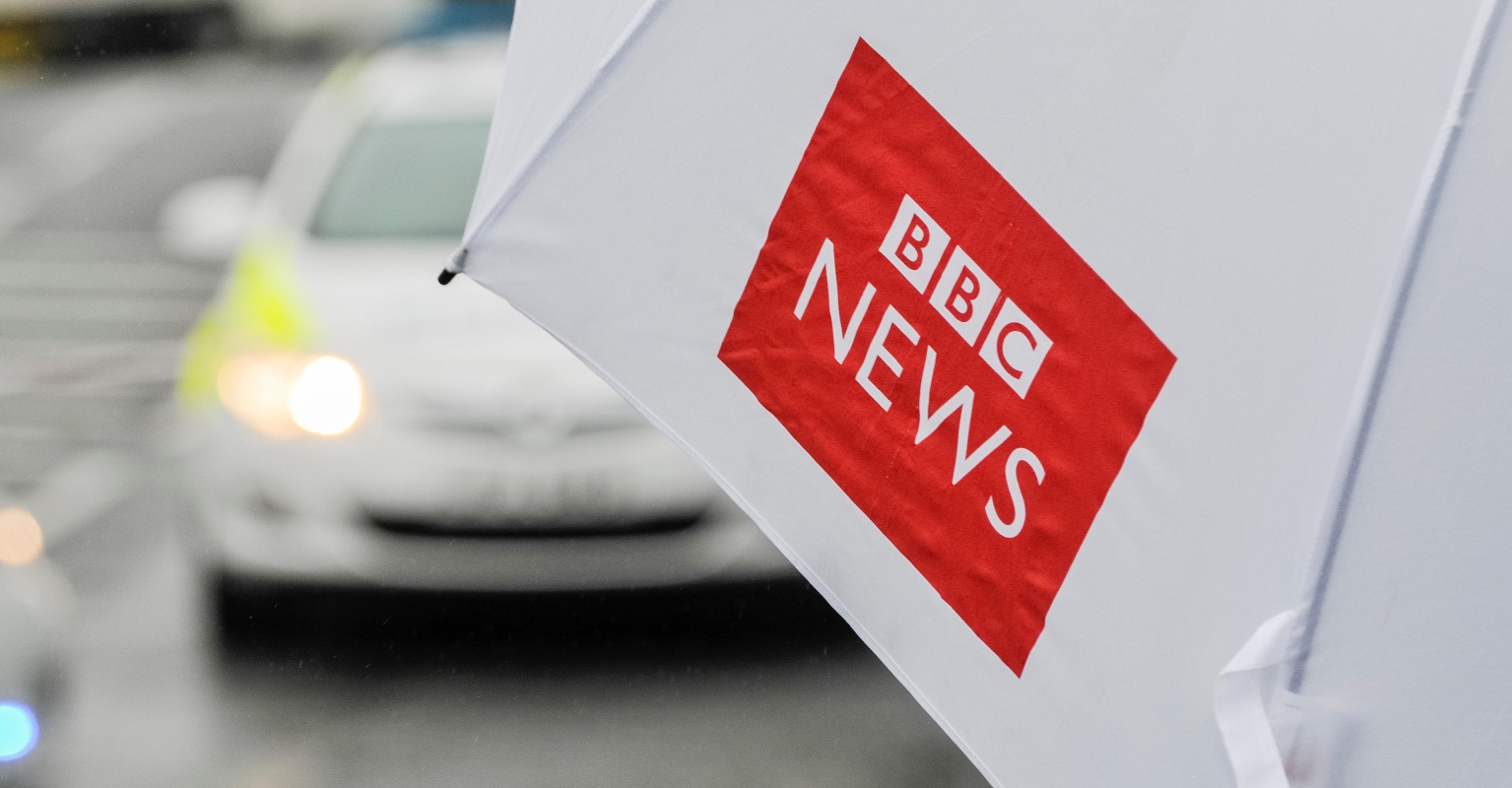 BBC News reporter caught complaining about his job not realizing he was live on air
