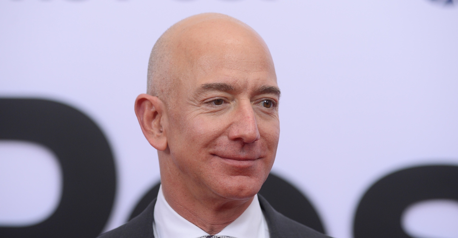 'Awkward' moment Jeff Bezos appears to cut off an emotional William Shatner so he can spray champagne