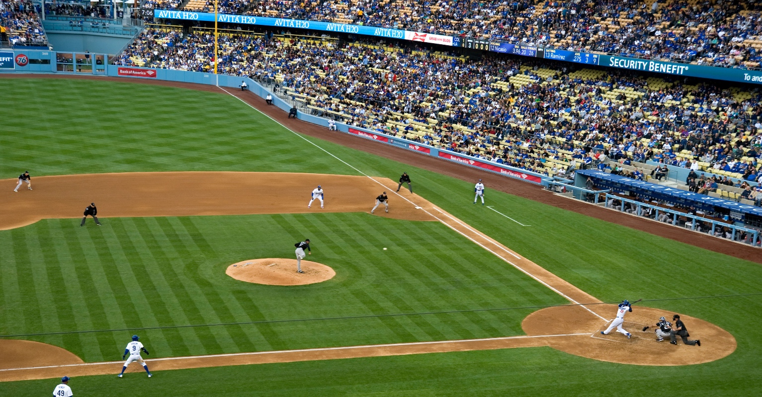 Woman uses her prosthetic leg to effortlessly catch home run at baseball game