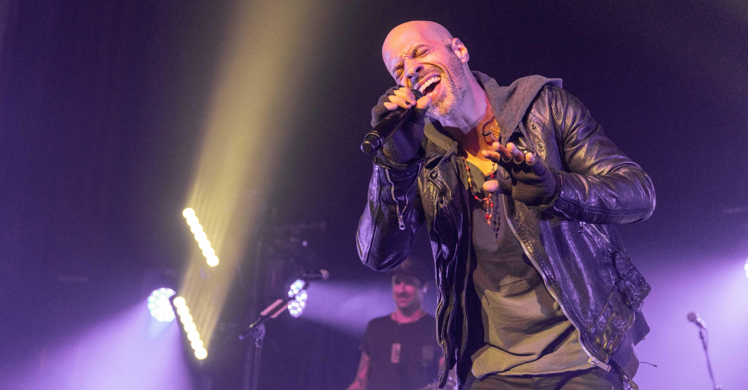 Chris Daughtry's 25-year-old daughter found dead at home as singer postpones tour amid tragedy