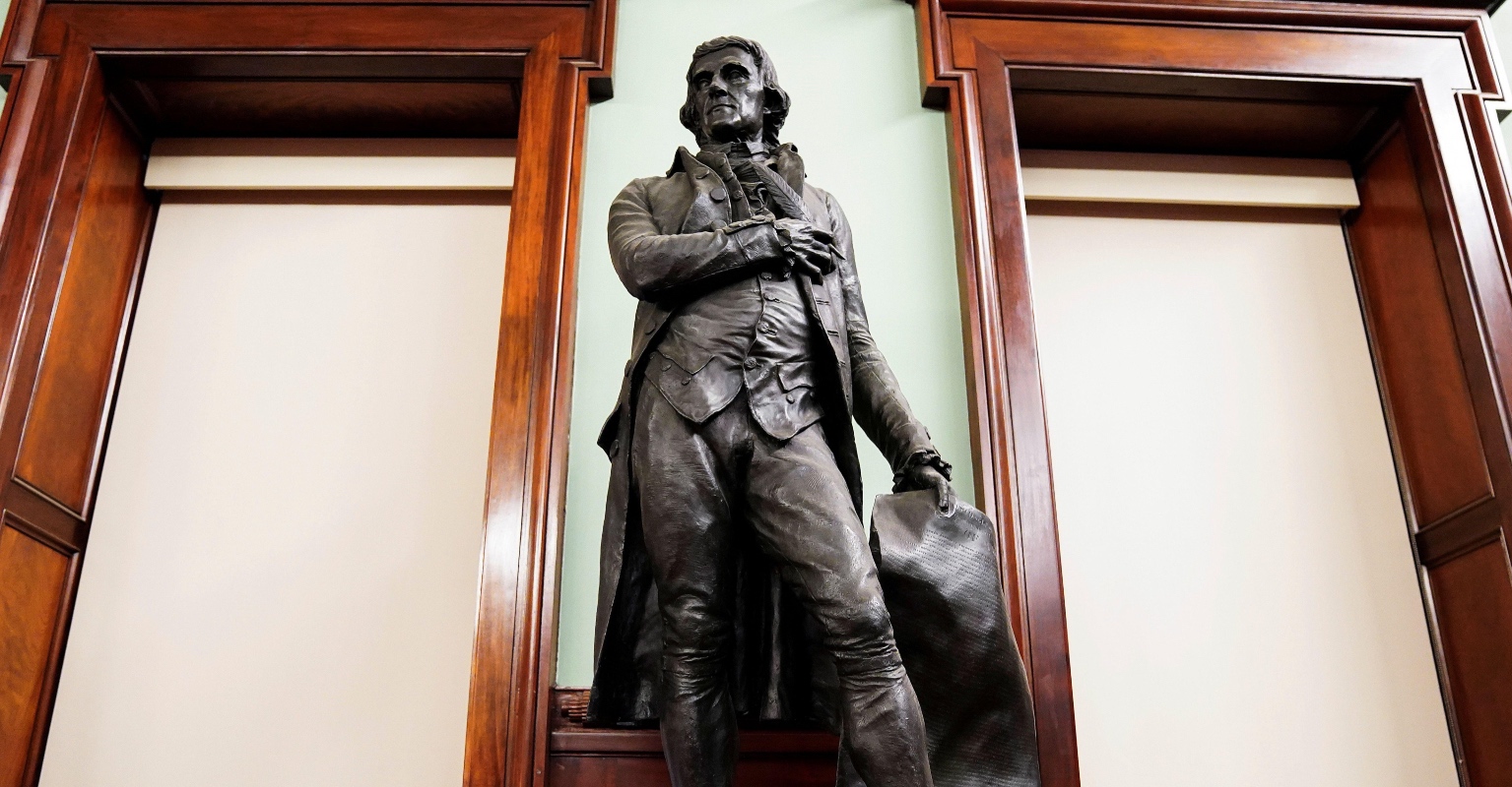 Thomas Jefferson statue removed from New York City Hall after 187 years