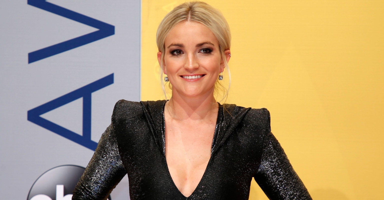 Britney Spears's sister Jamie Lynn says family told her to hide teen pregnancy from singer