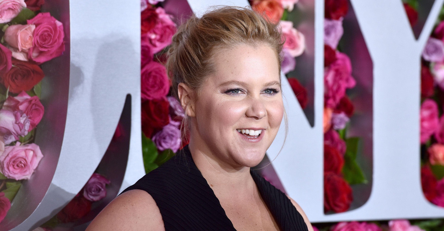Amy Schumer reveals she has hair-pulling disorder trichotillomania