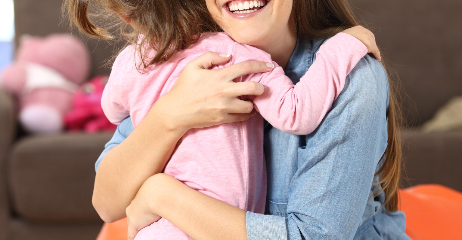Mom explains why grandparents have to ask for consent before hugging her 2-year-old daughter